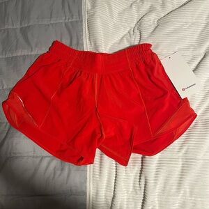 NWT Lululemon hotty hits